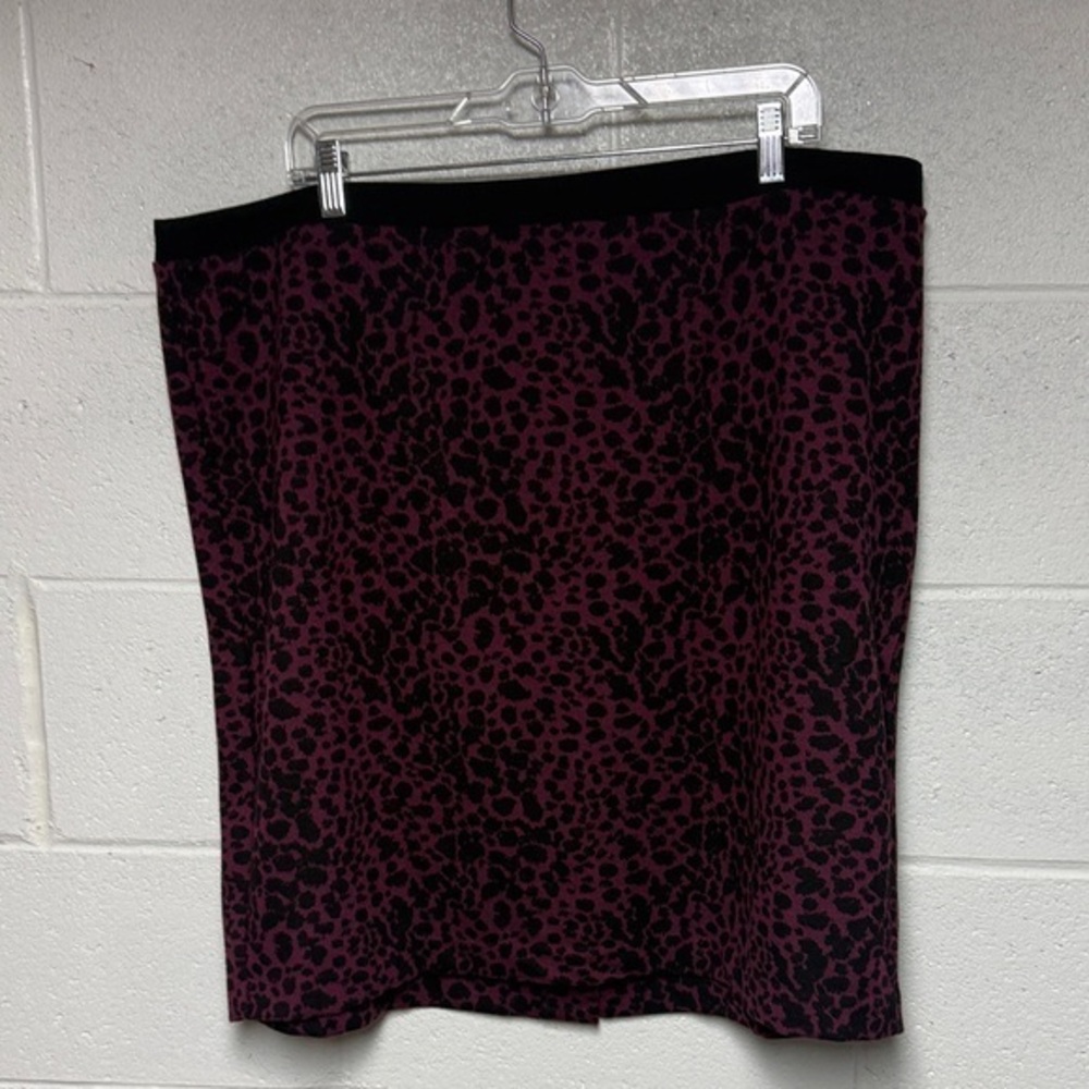 Talbots Black and Purple Animal Print Skirt 20WP